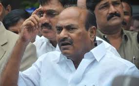 jc divakar reddy,ysr congress party,hudhud cyclone,chandrababu naidu  వైఎస్సార్‌ కాంగ్రెస్‌ ఖాళీ అయిపోతుందా..??